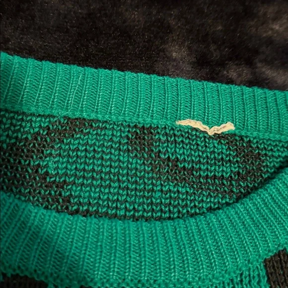 Vintage 90s Abstract Sweater - Picture 4 of 5